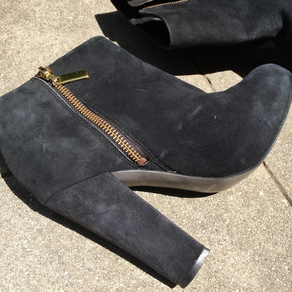 Suede platform booties - Picture 3 of 3